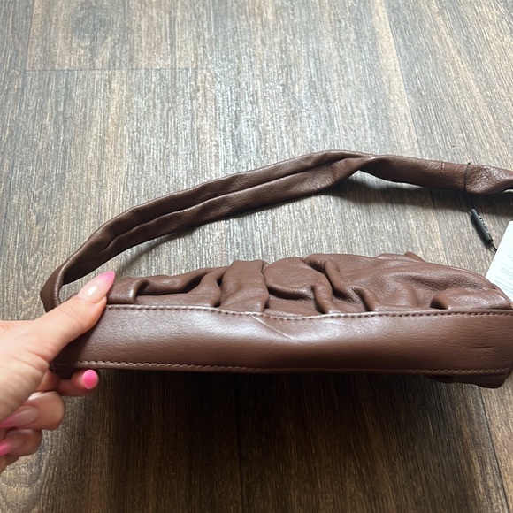 Elleme Vague Bag - Picture 7 of 10